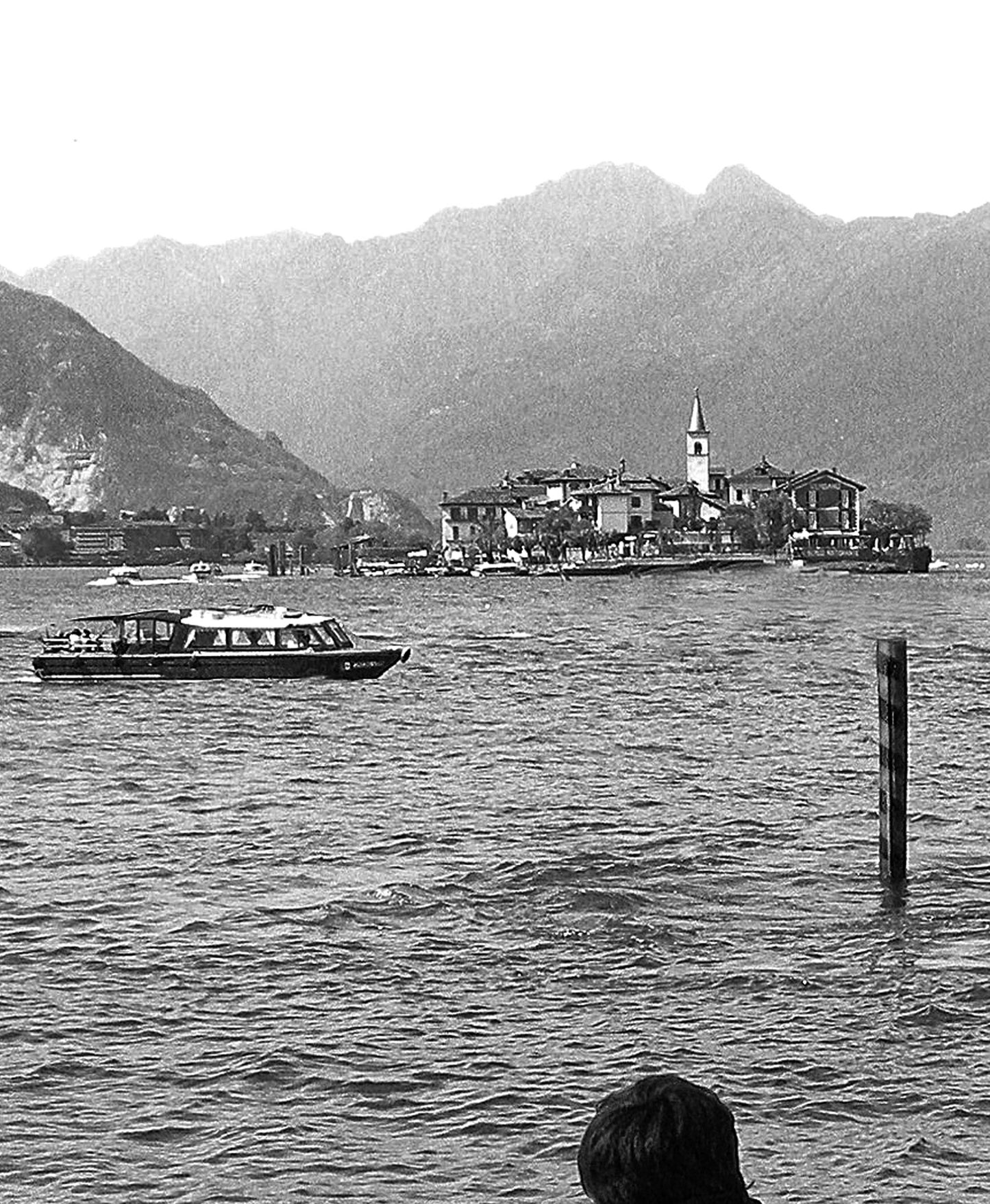 AU 304 / LAGO MAGGIORE