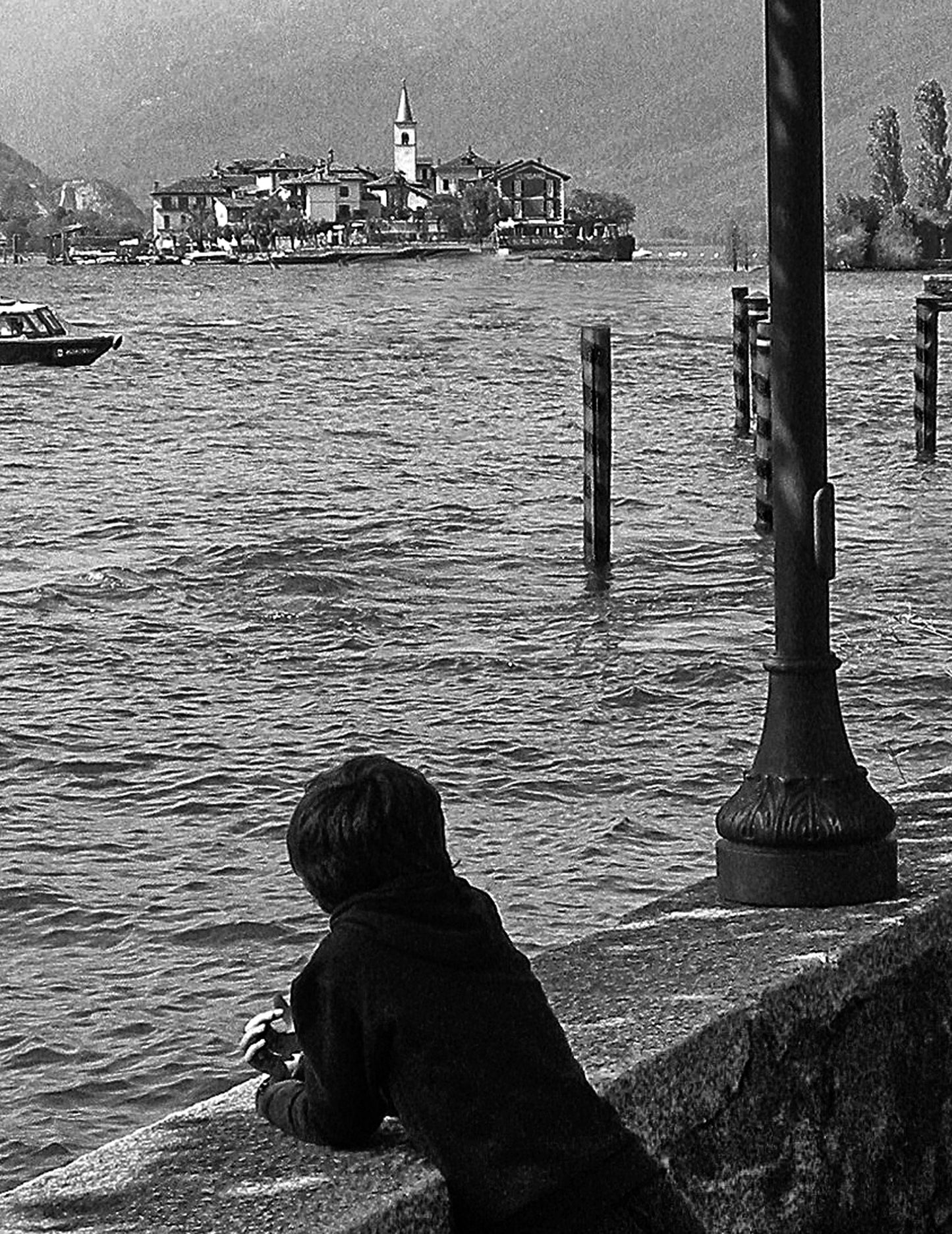 AU 304 / LAGO MAGGIORE